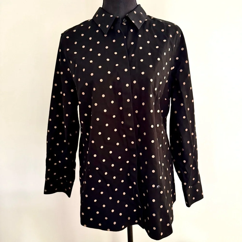 Chico's Women's Black Polka Dot No-Iron Effortless Long Sleeve Button Up Shirt - Picture 2 of 6